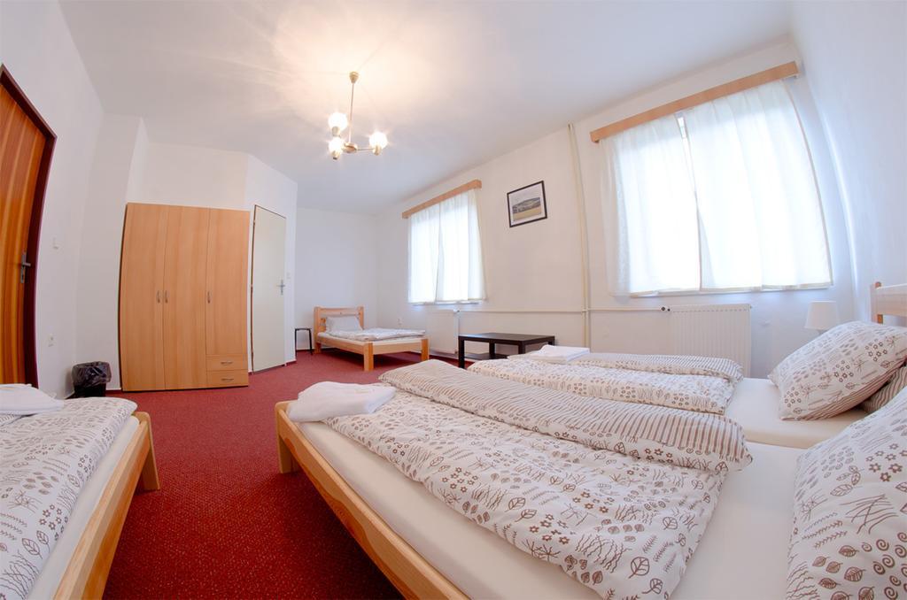 Hotel Rohanov Lhota nad Rohanovem Ruang foto