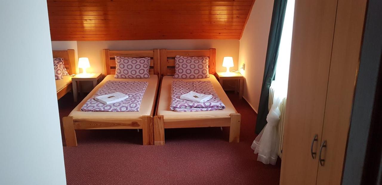 Hotel Rohanov Lhota nad Rohanovem Bagian luar foto