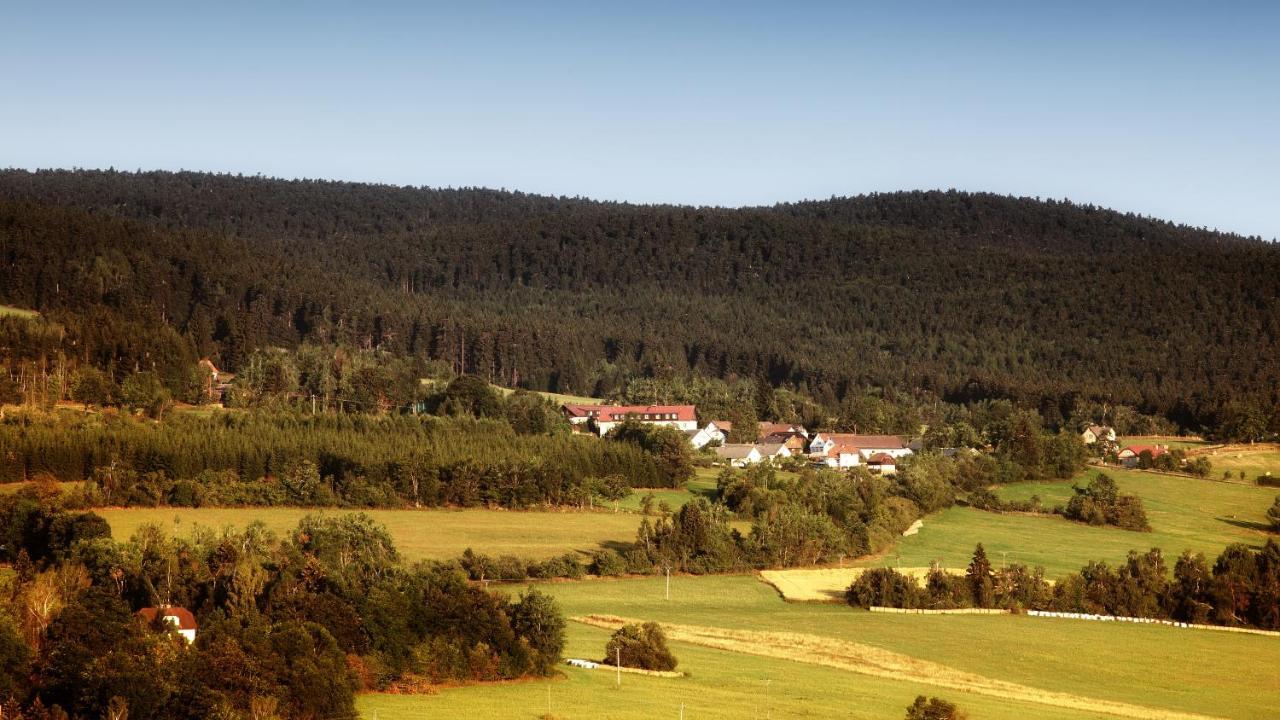Hotel Rohanov Lhota nad Rohanovem Bagian luar foto